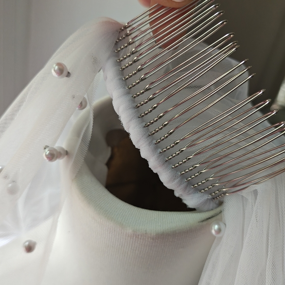 Elegant Long White Veil With Gorgeous Beading main image 6